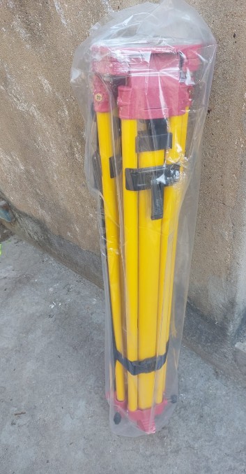 AUTO LEVEL STAND — ALUMINIUM